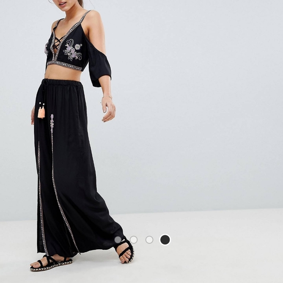 Cold shoulder beach crop top - Picture 4 of 4